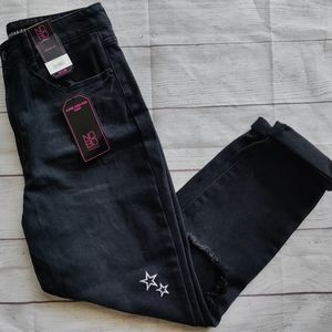 ⭐Closet Closing⭐No Boundaries High Rise Mom Jeans